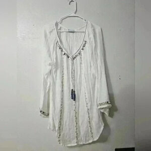 NWOT! Letarte white blouse!